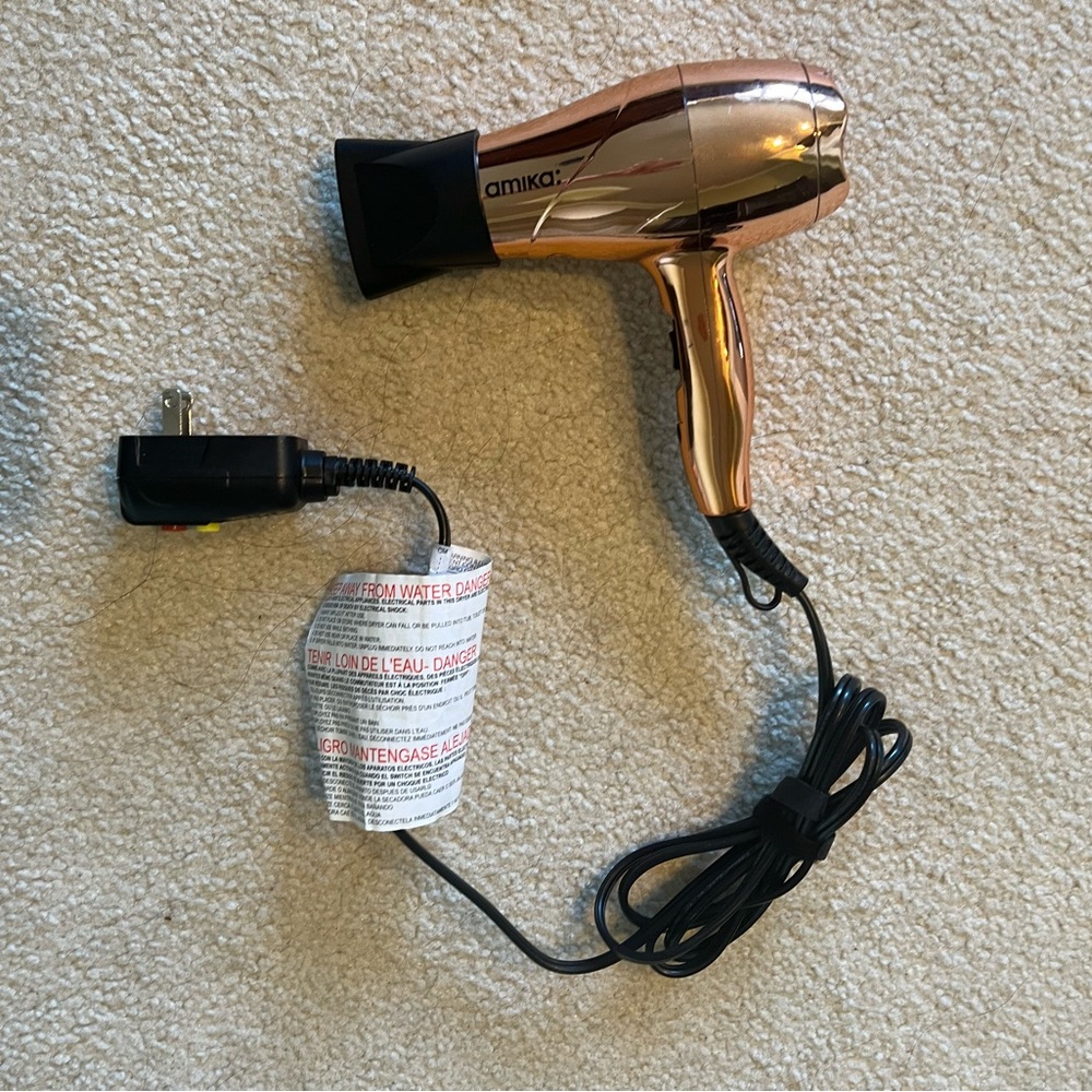 Amika hair dryer
